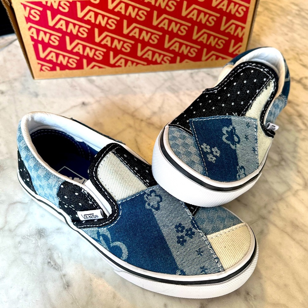 Denim Slip-On Vans 💙